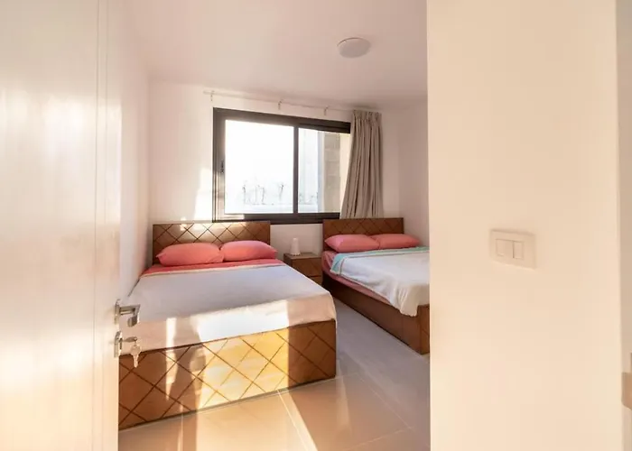 G Cribs 1br Oasis With Pool View Gouna Apartment *